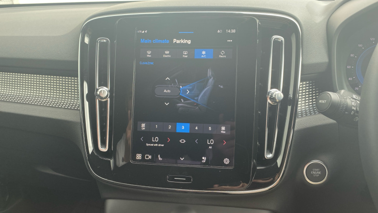 Volvo XC40 2.0 B3P Plus Dark 5dr Auto Petrol Estate